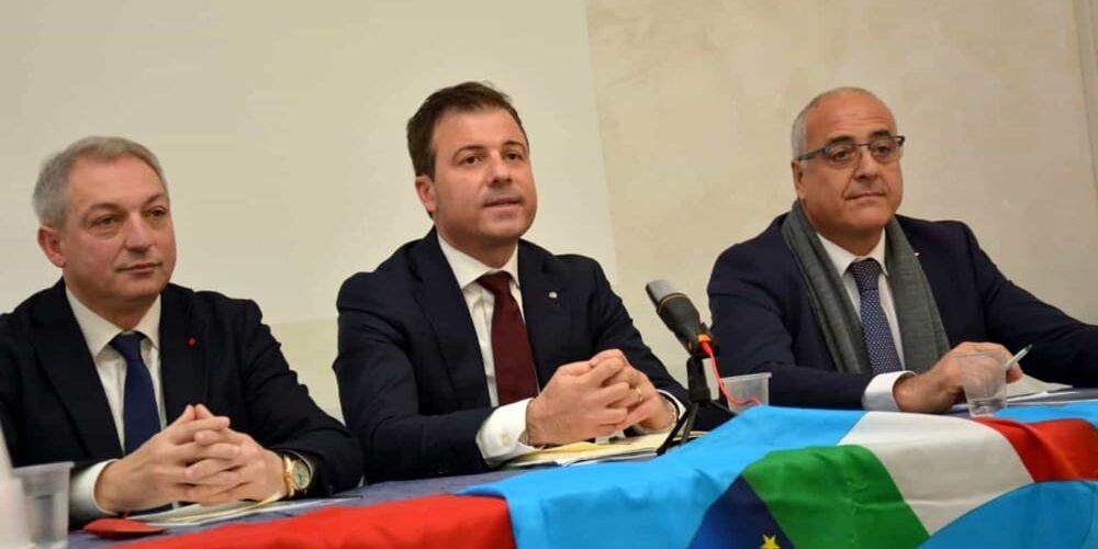 Cgil, Cisl e Uil: «Necessario un piano per lo sviluppo e il lavoro»