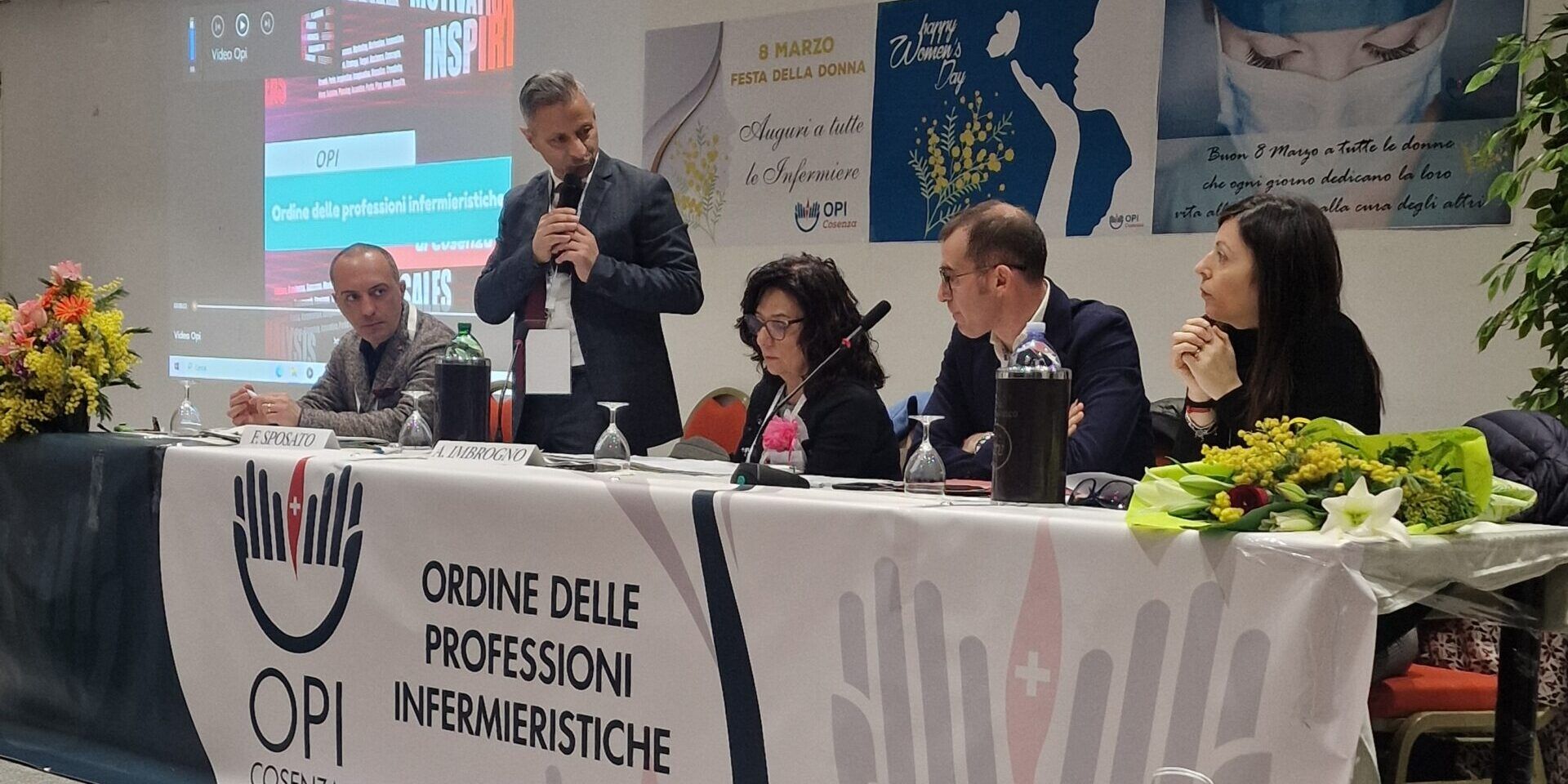 Gli infermieri cosentini in Assise: «Diritto alla salute ridotto ai minimi»