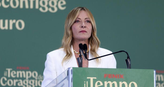 Meloni: «Pronti a intervenire con le accise mobili»