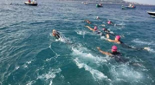 Il coraggio di Simona: sfida il diabete per la traversata dello Stretto