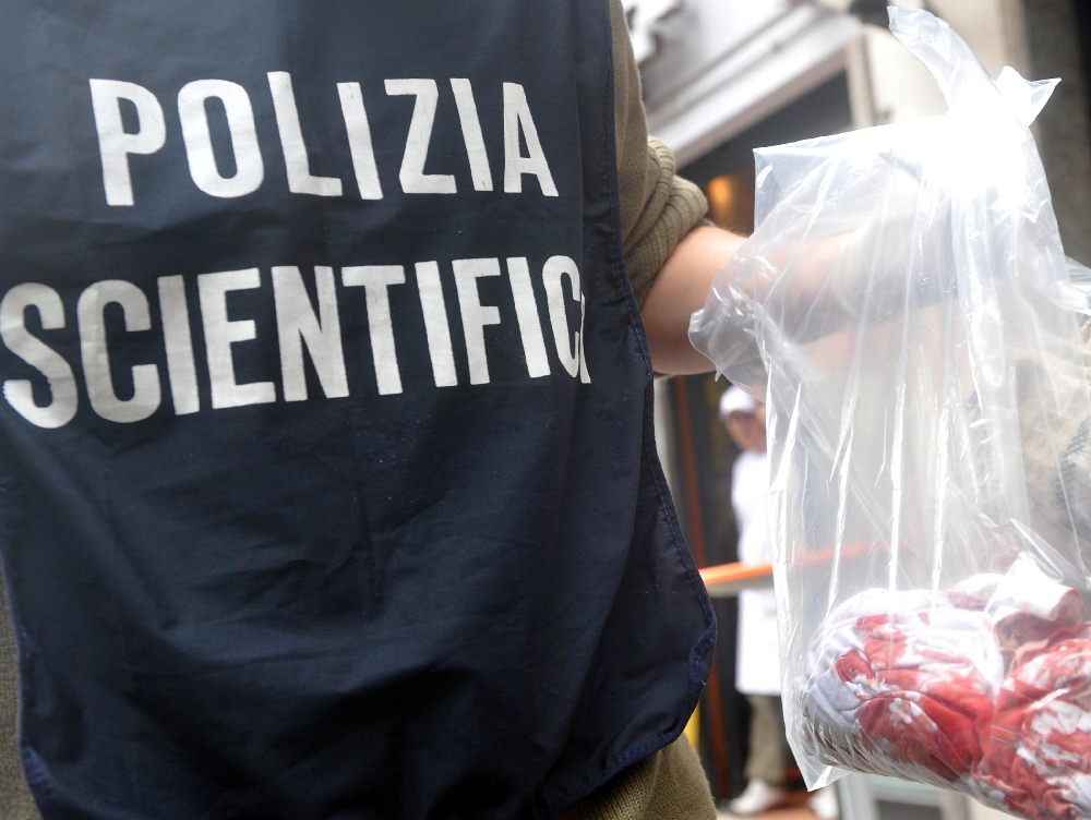 Lecco, trovato uno scheletro in una pizzeria della `ndrangheta