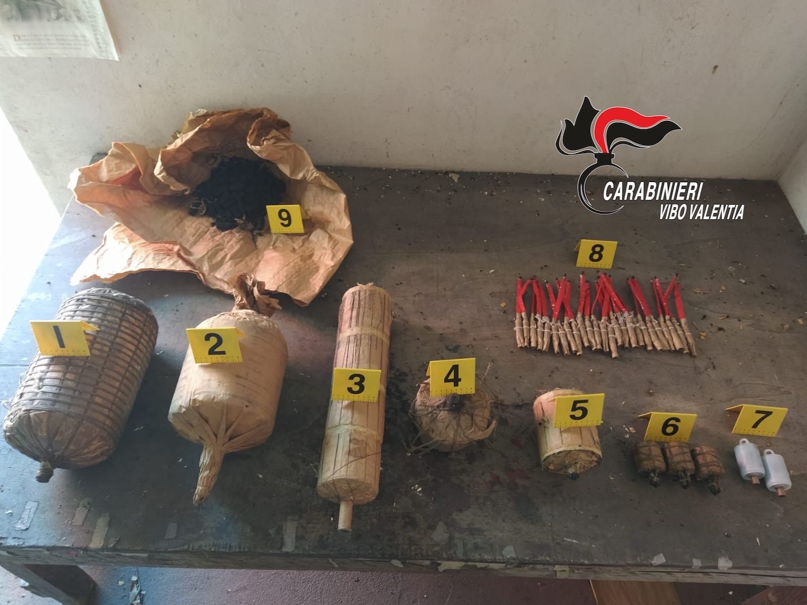 Soriano, sequestrati 30 chili di esplosivo artigianale