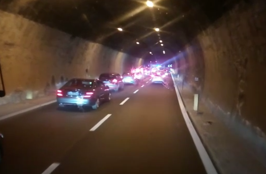 Code chilometriche tra Altilia e Rogliano – VIDEO