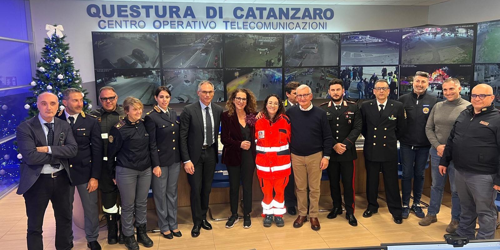 Capodanno Rai, Ferro nella sala operativa della Questura di Catanzaro: «Festa in sicurezza»