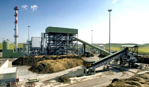 Il monopolio sul taglio boschivo e i rifiuti nelle centrali a biomasse. Il business “green” dei clan del Crotonese