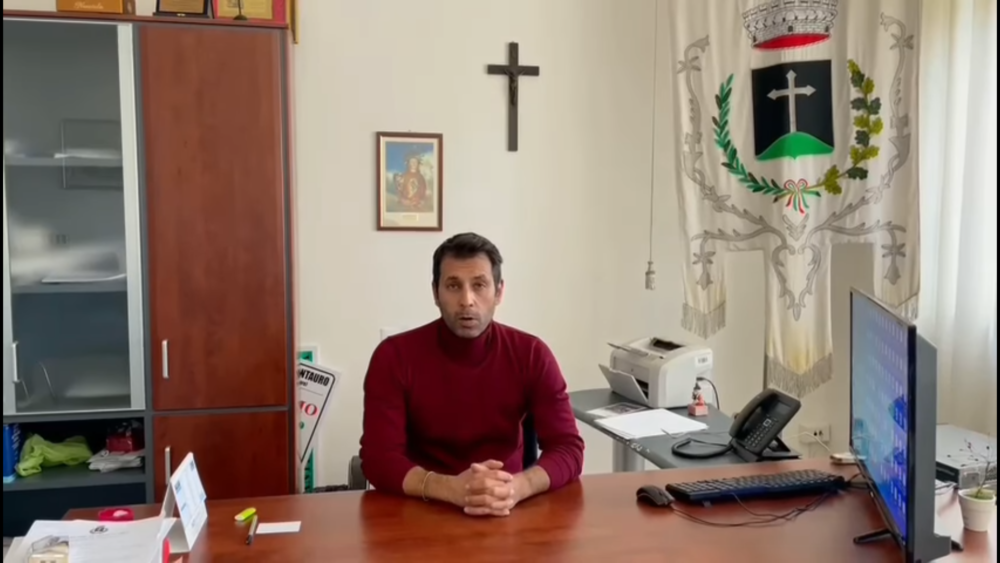 Focolaio in una Rsa del Catanzarese, disposto nuovo screening per la popolazione