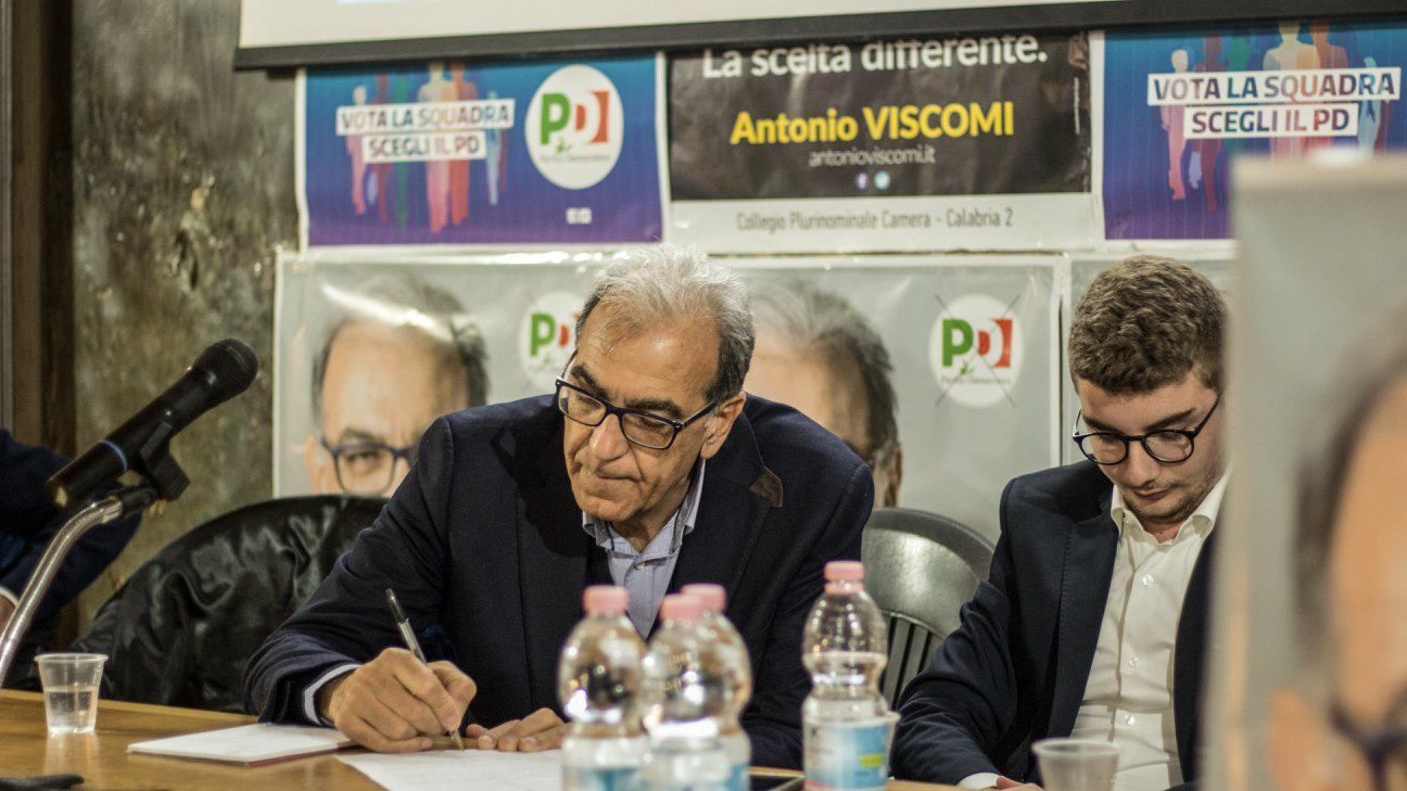 «Passione e responsabilità». Viscomi “chiude” la campagna a Catanzaro