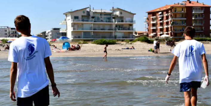 Inquinamento, ciclo illegale del cemento e pesca di frodo: il mare “violato” in Calabria – IL RAPPORTO