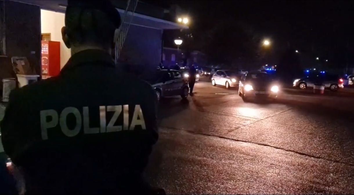 ‘Ndrangheta, oltre cento misure cautelari: nel mirino la cosca Molè di Gioia Tauro – VIDEO