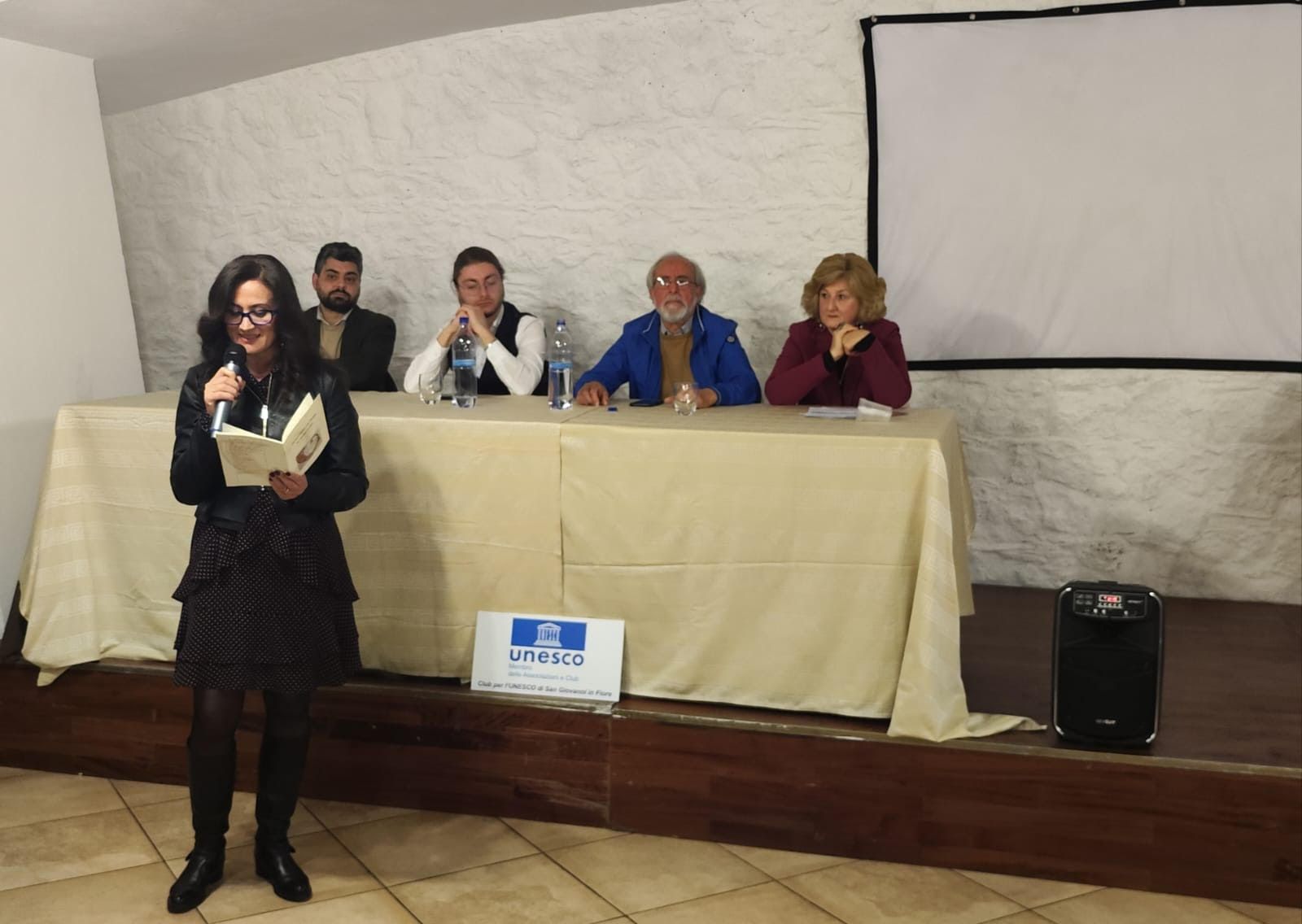 Giornata mondiale della poesia, a San Giovanni in Fiore omaggio a Peppino Oliverio