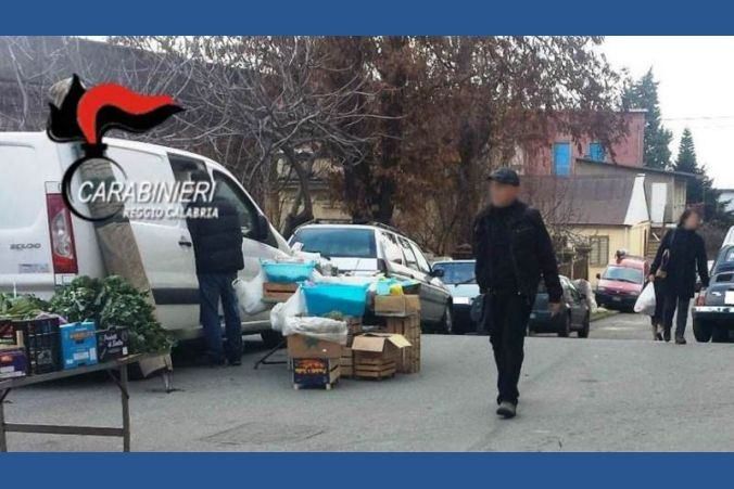 Il Codacons: «Licenziamento immediato per gli assenteisti»