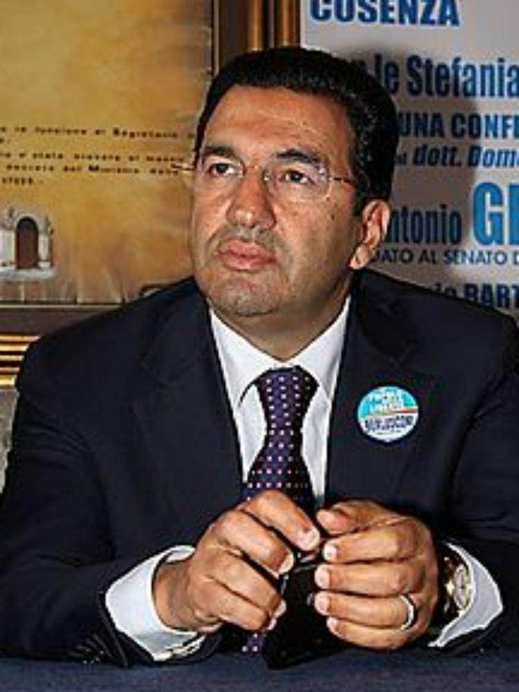 Gentile diserta la direzione nazionale dell'Ncd