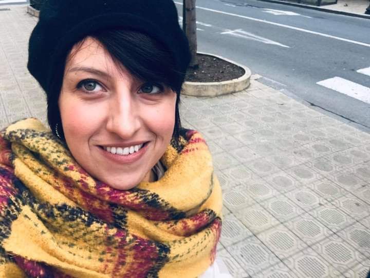 Crotone, intimidazione a consigliera. Escrementi sull’auto