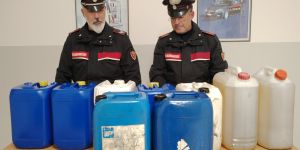 Simeri Crichi, ruba 225 litri di gasolio e tenta la fuga in auto: denunciato