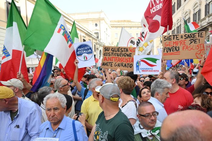 Autonomia e premierato, le opposizioni in piazza: «Da Meloni la riforma che spacca l’Italia»