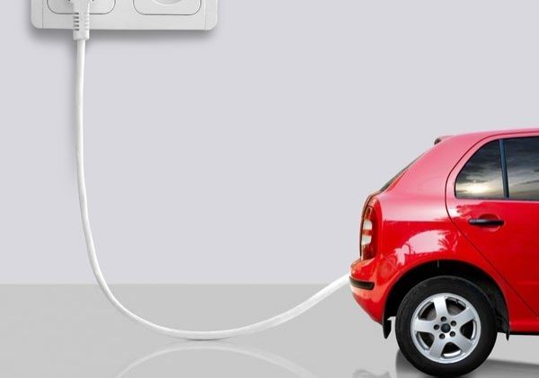 In Calabria solo tre auto su 100 sono "green"