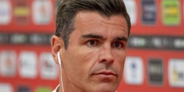 Ora è ufficiale: Nicolò Brighenti lascia il Catanzaro. Il difensore torna al Vicenza e si commuove – VIDEO