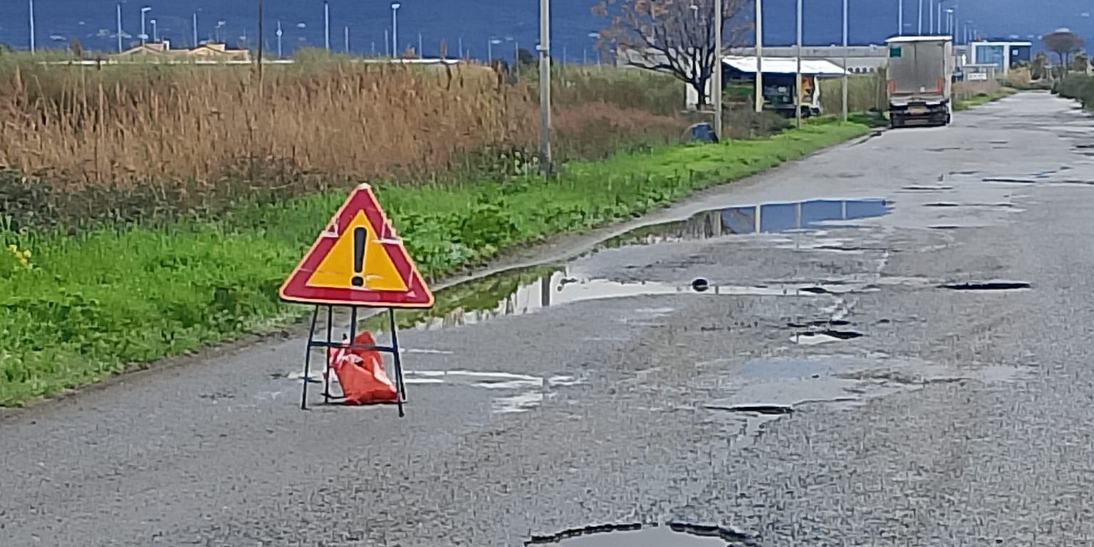 «Degrado nell’area industriale di Lamezia Terme, fuori luogo la richiesta di pagamento degli oneri»