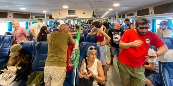 La denuncia di Si-Avs Calabria: «Bloccate in mezzo al mare oltre 500 persone dirette al corteo No Ponte»