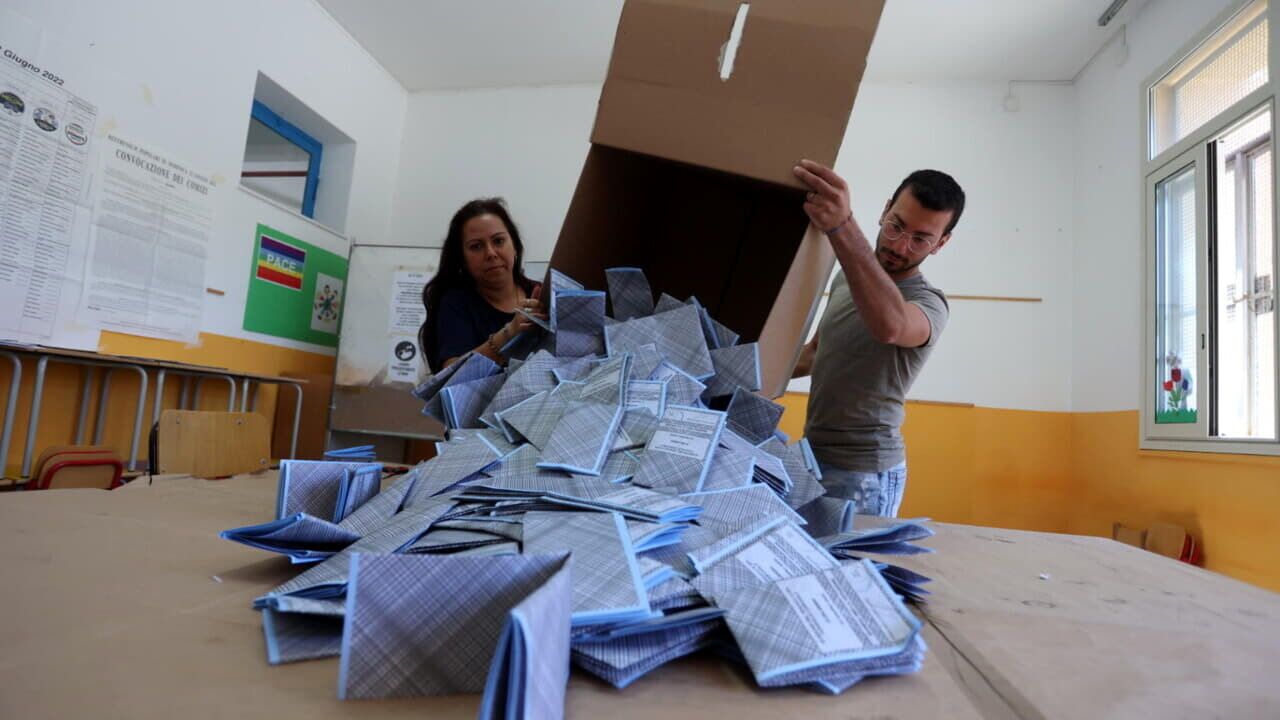 Comunali, ecco tutti i sindaci eletti nel Crotonese e nel Vibonese