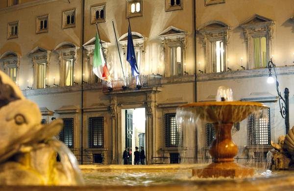 Il governo blocca il blitz sulla sanità