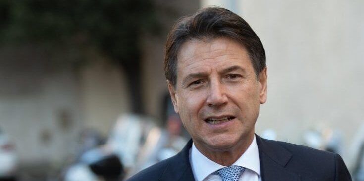 La Finanza a casa del leader dei Cinque Stelle