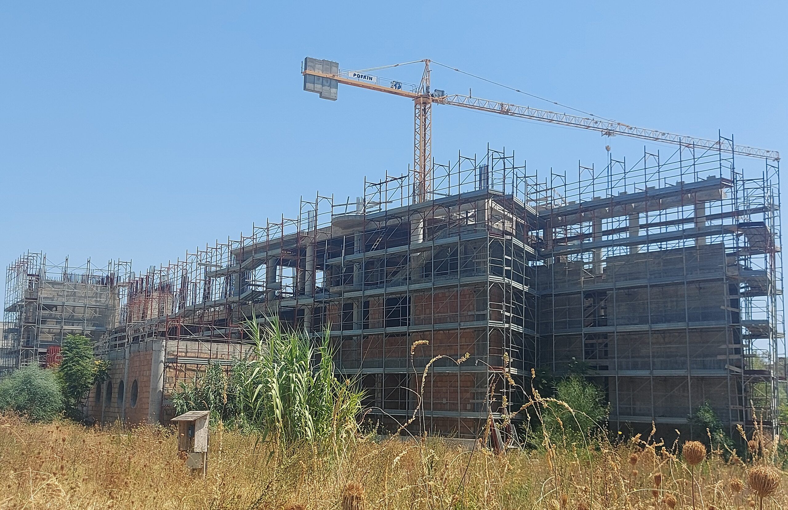 La storia infinita del nuovo Tribunale di Locri: si riaccende la speranza di vederlo completato – VIDEO