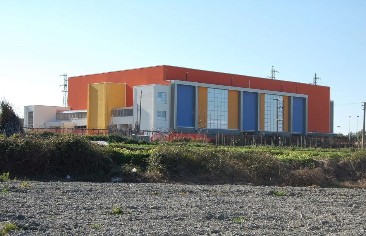 Amantea, appello delle società sportive: «Aprite il Palazzetto sportivo»