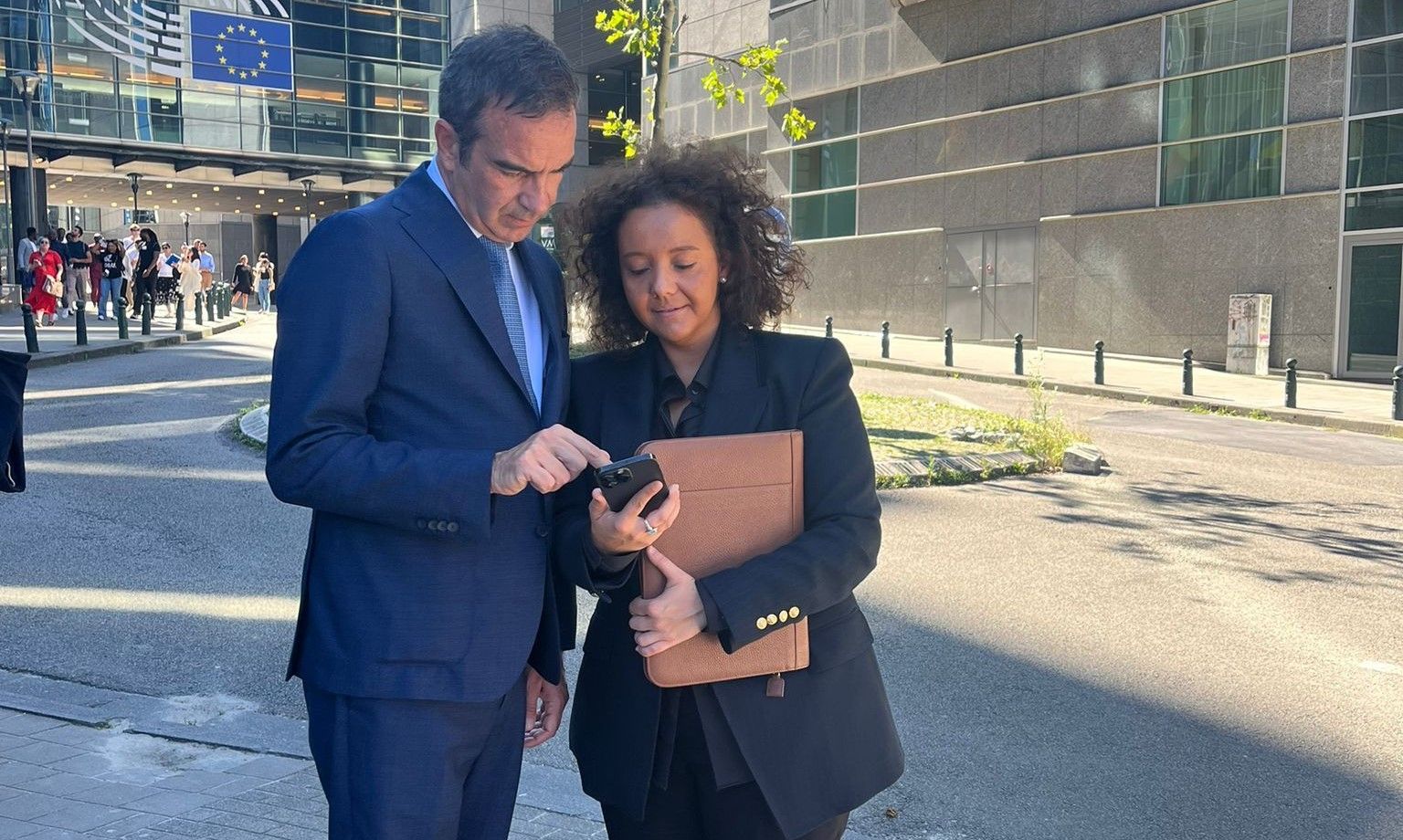 Dei tanti problemi della Calabria #chenesazaia. L’hashtag condiviso da Occhiuto e Rigoni