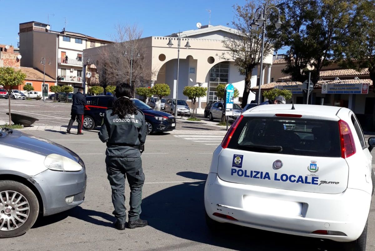 Coronavirus, denunciato venditore ambulante nel Crotonese