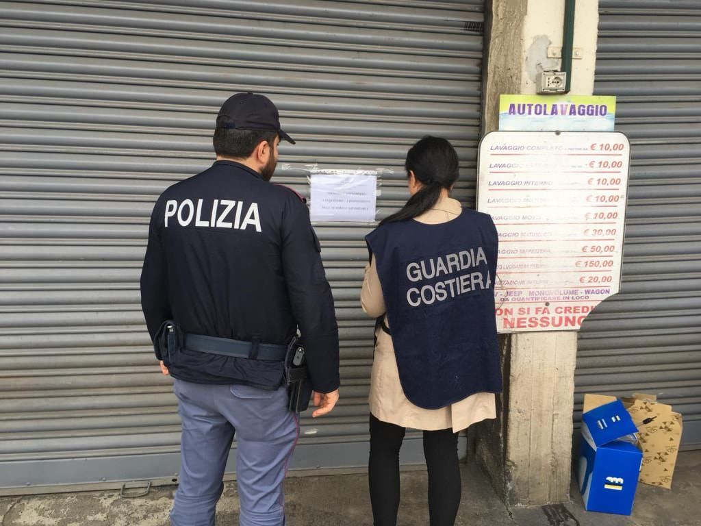 Lavoratori in nero, sigilli ad un autolavaggio di Palmi