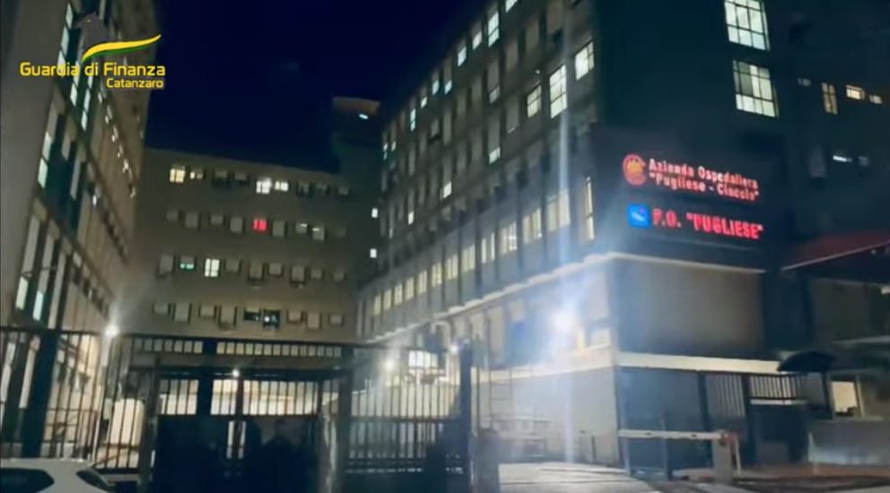 Le minacce ai pazienti per nascondere le violenze sessuali: le accuse all’infermiere del “De Lellis”