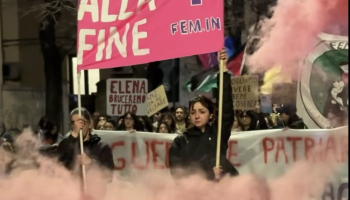 «Meno mimose, più diritti». Cosenza scende in piazza per le donne