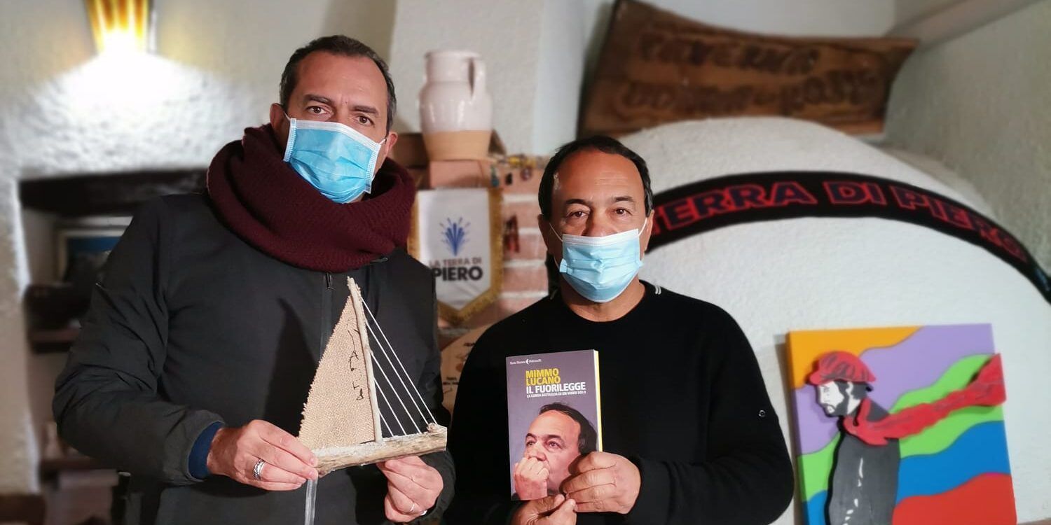 “Calabria Resistente e solidale” si schiera con de Magistris e Lucano