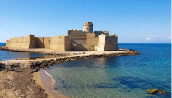 La fortezza di Le Castella riapre al pubblico: i Parchi Archeologici di Crotone e Sibari restituiscono un tesoro al territorio