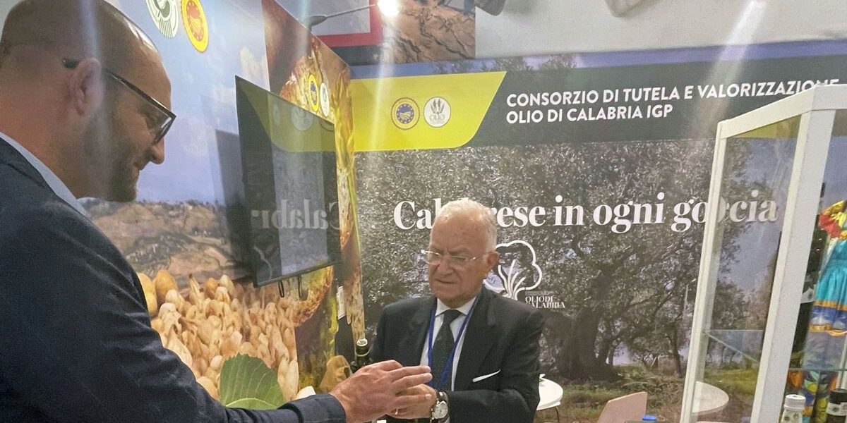 Successo del Consorzio di Tutela e Valorizzazione Olio di Calabria Igp al Salone di Parigi