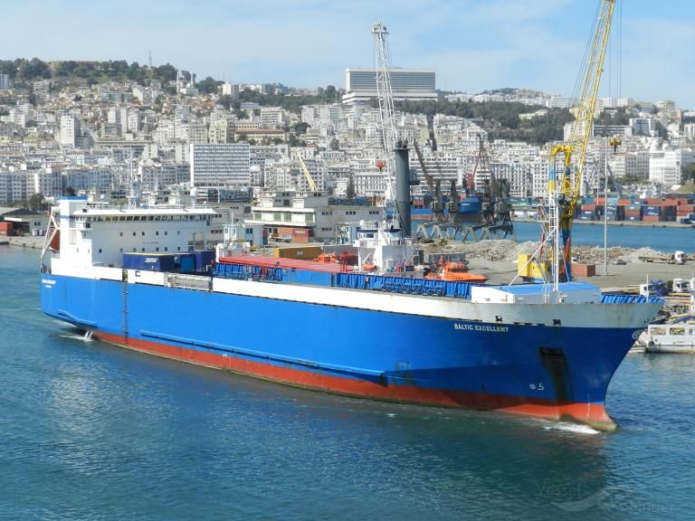 Nave cargo “Aya M” nell’Alto Tirreno, Laghi: «Un su e giù che va tenuto d’occhio»