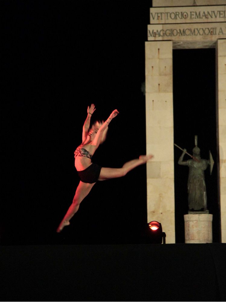 La magia delle scarpette nell`Arena dello Stretto