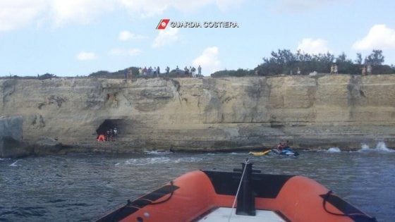 Con la mountain bike sulla scogliera, 32enne cosentino precipita e muore