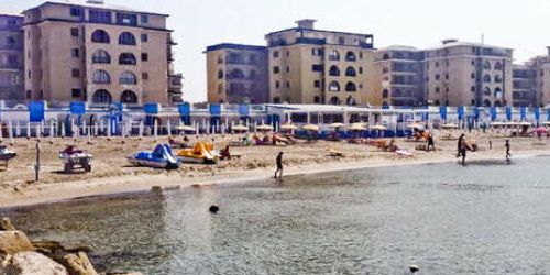 Gestore lido muore dopo aver soccorso due bimbi in mare