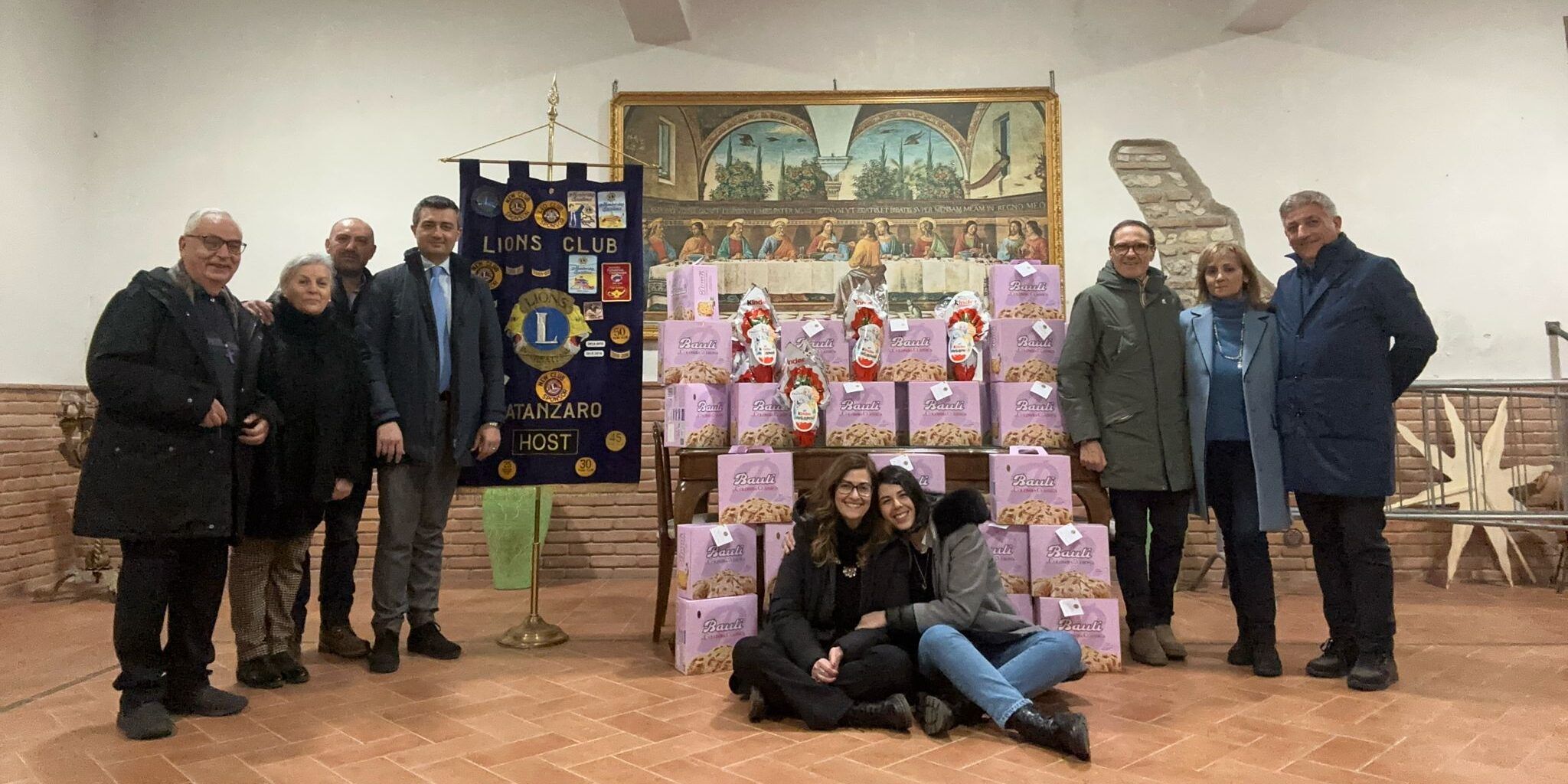 Catanzaro, donazione di colombe e uova pasquali alla chiesa del Monte