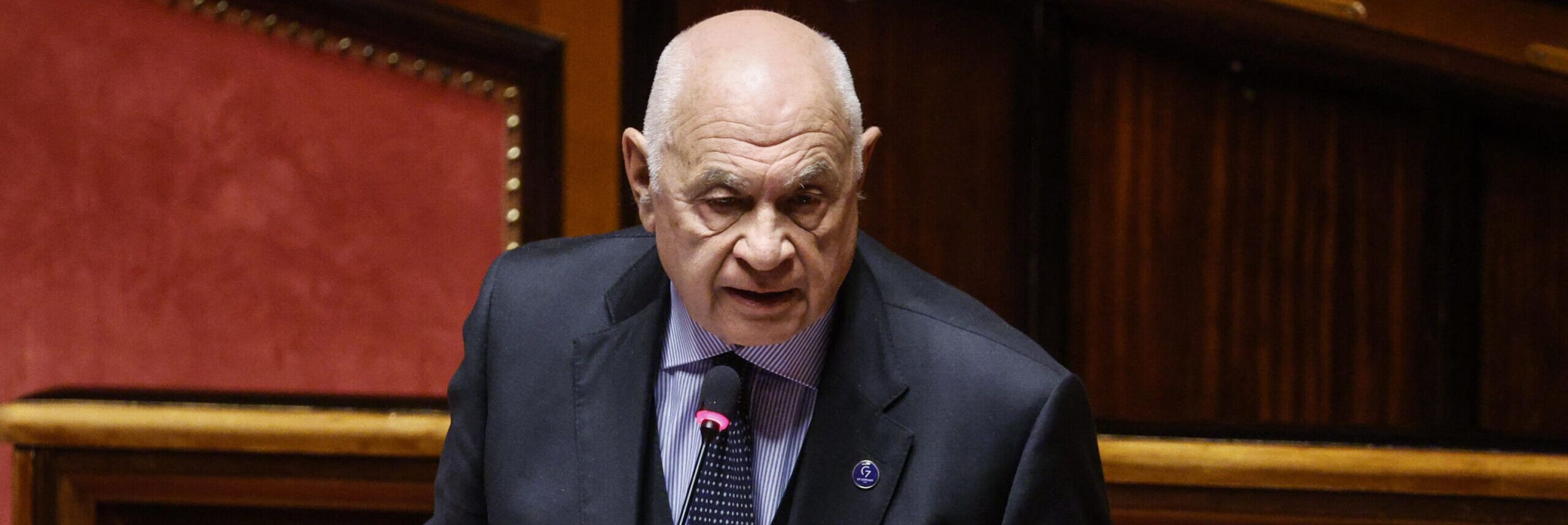 «Porcheria diffondere notizie segrete, revisione urgente»