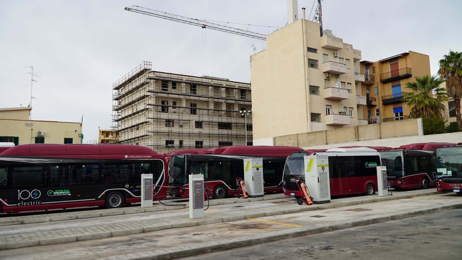 A Reggio Calabria 67 colonnine di ricarica per i nuovi bus elettrici Atam – FOTO