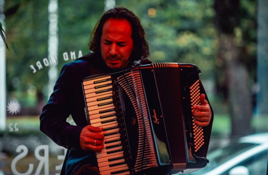 «La chiamata di un amico da Roma e Amedeo Modigliani mi hanno cambiato la vita»