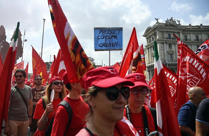 La Cgil in piazza. «Basta tagli alla sanità, la situazione sta esplodendo»