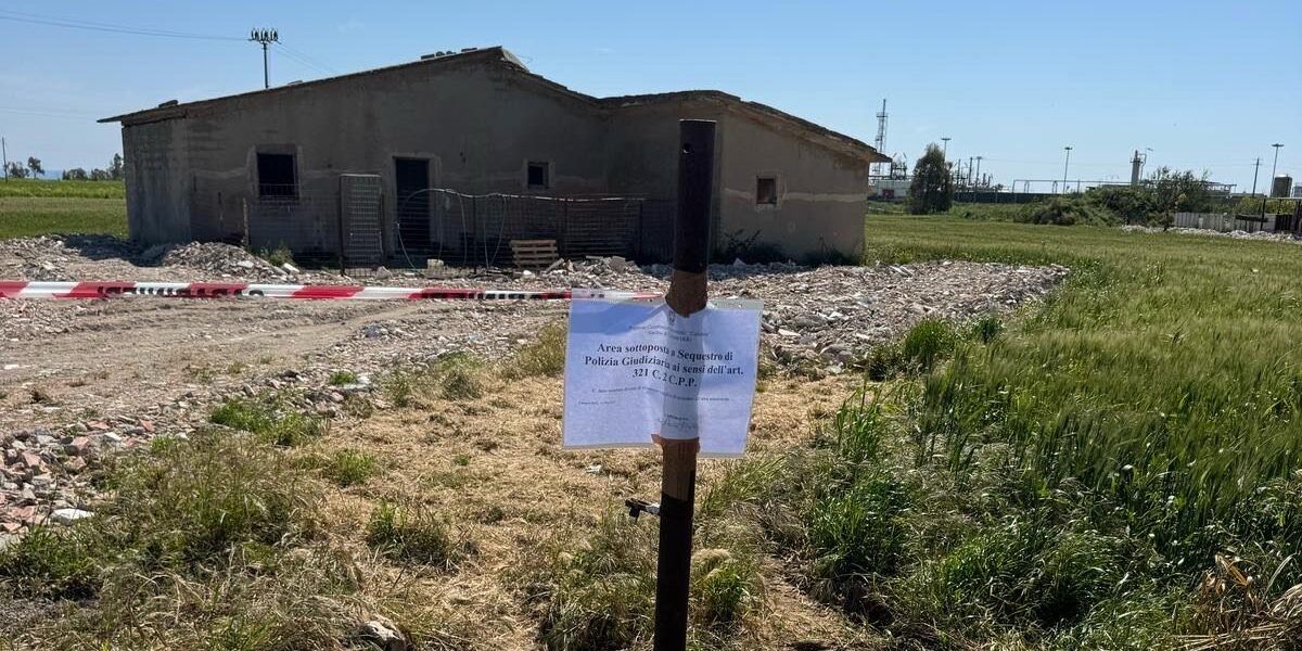 Sequestrate due discariche di rifiuti pericolosi a Crotone e a Belvedere Spinello – VIDEO