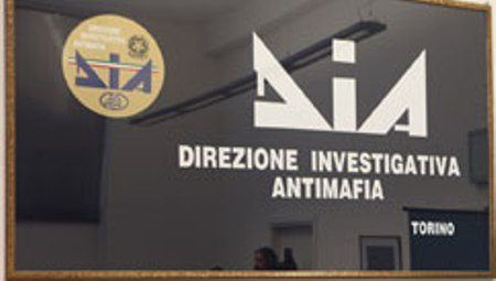 'Ndrangheta, quattro arresti per riciclaggio