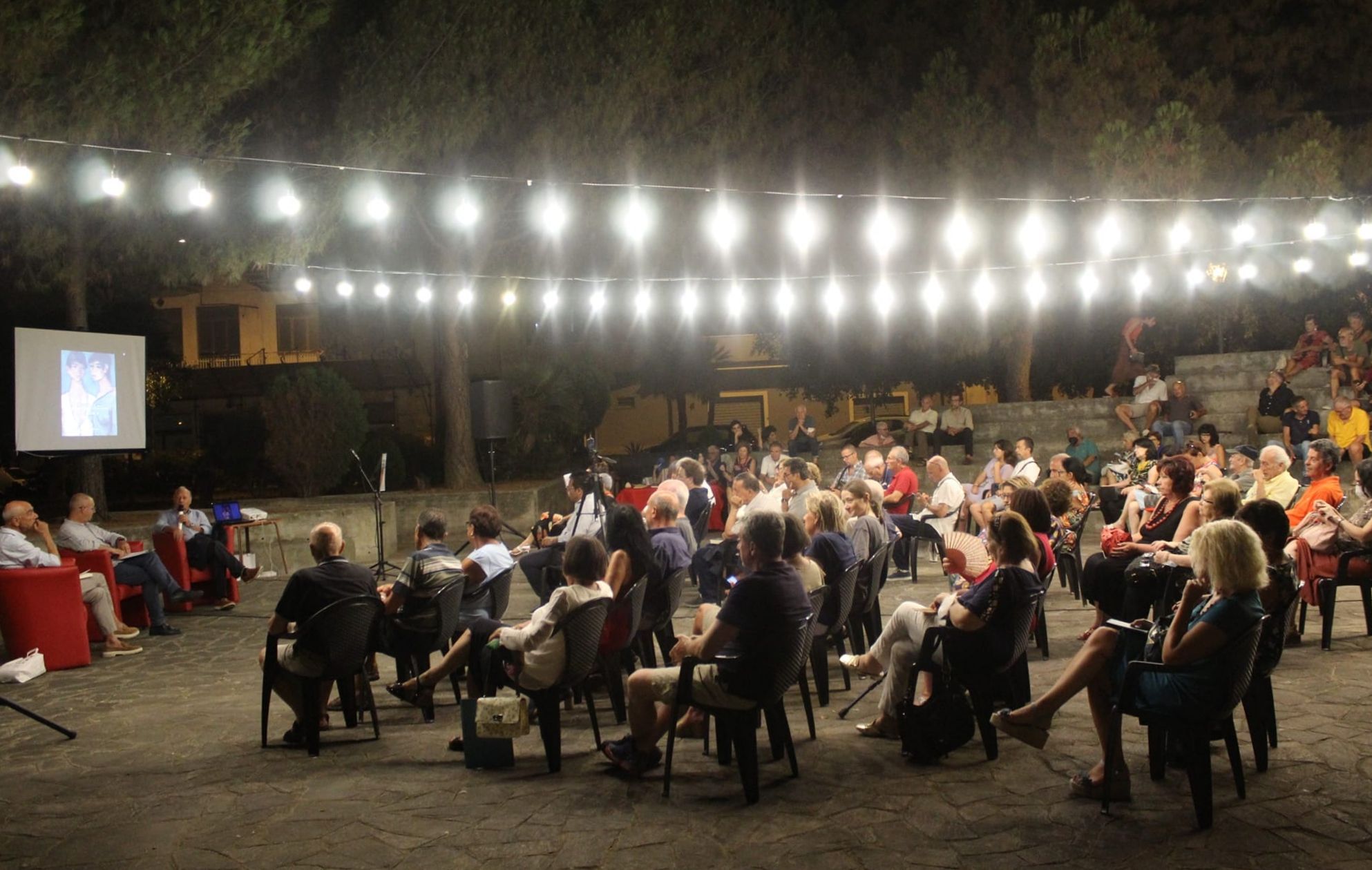 “L’amica”, presentato il nuovo romanzo di Mario La Cava. «Pagine che dovrebbero essere lette a scuola» – VIDEO