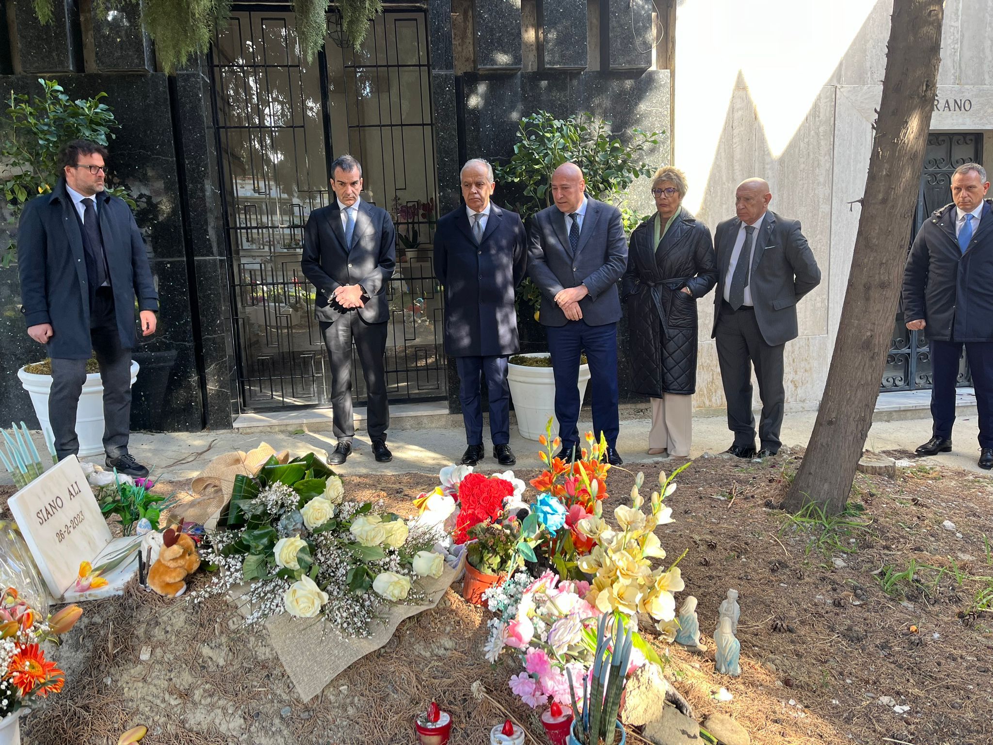 Cutro, Occhiuto: «Grazie a Piantedosi, importante la vicinanza del governo» – FOTO E VIDEO