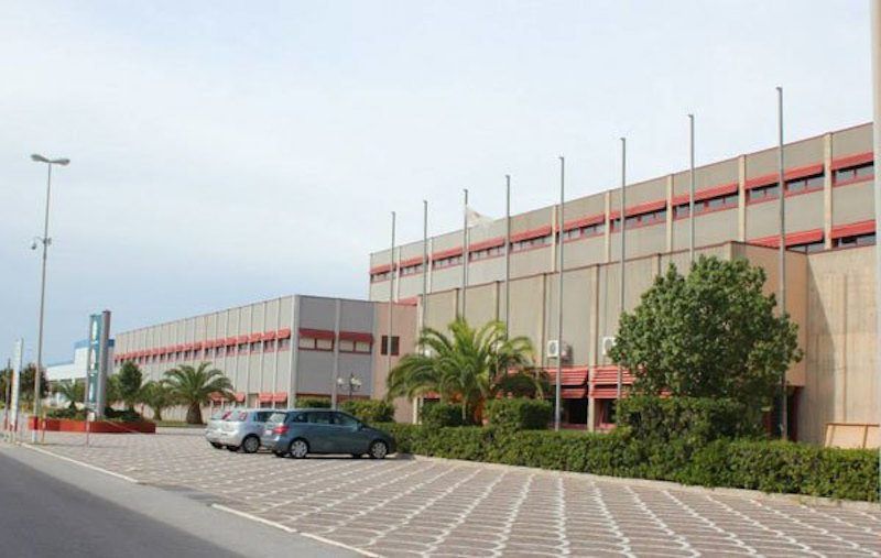 «Basta con questo becero e anacronistico campanilismo»